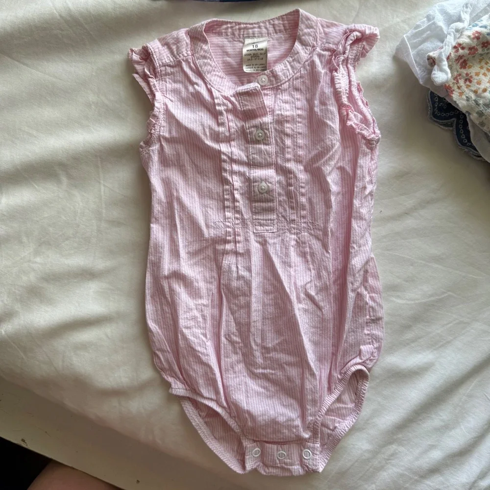 Lot of 8 Girls Clothes 18M 2T OshKosh Lucky Dresses Rompers NWT Summer Vacation